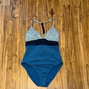 Carve Designs women large bathing swim suit  1 Piece Dahlia blue white cheetah